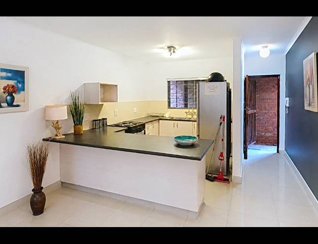 2 BEDROOM SECTIONAL TITLE FOR SALE IN SCOTTBURGH CENTRAL